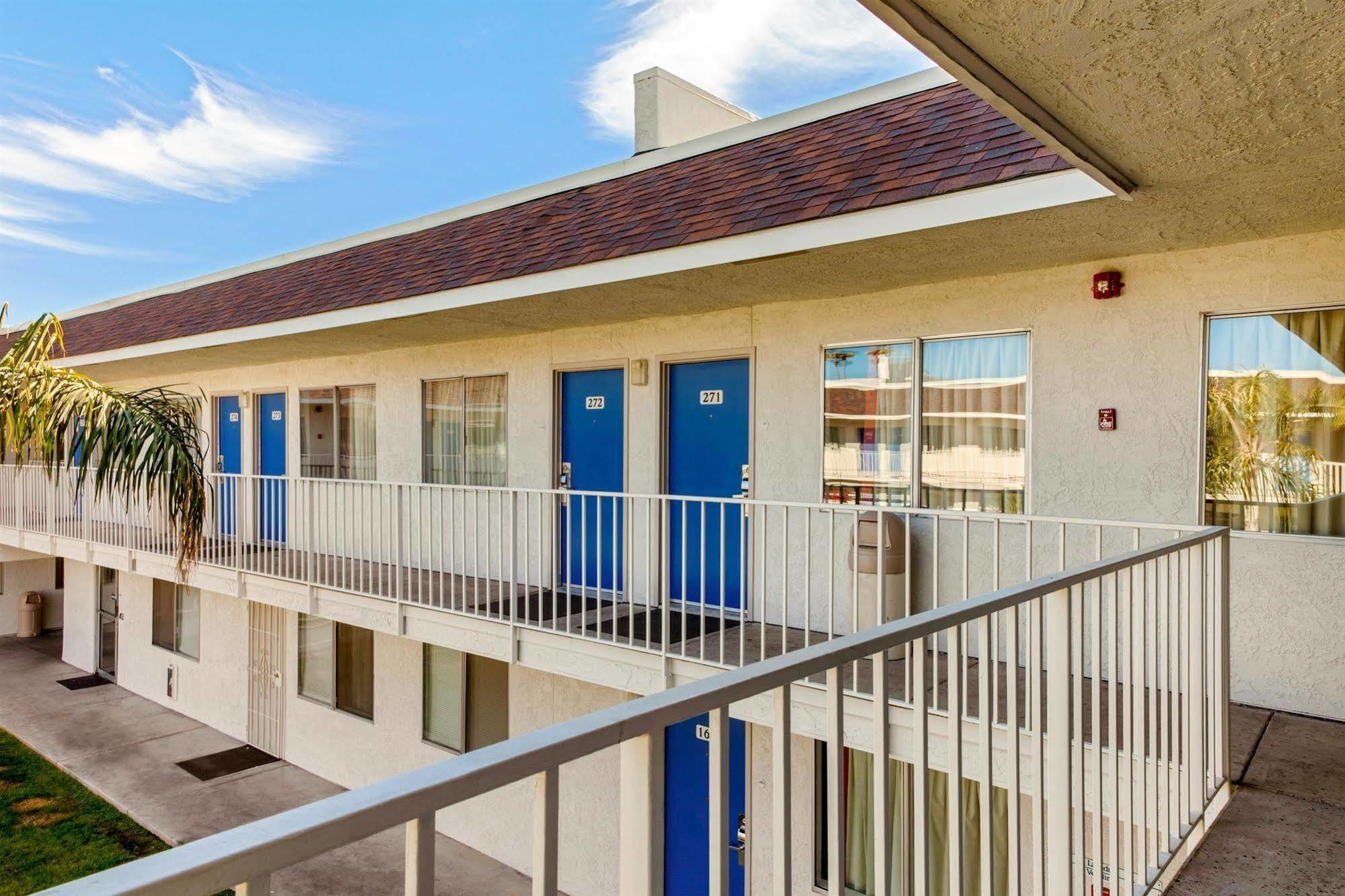Motel 6-Phoenix, Az - North Bell Road エクステリア 写真